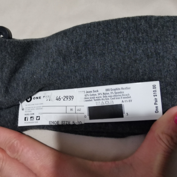 NWT Hue charcoal socks sz 5-10 - Picture 4 of 4